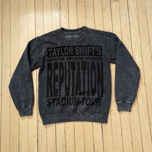 RARE Taylor Swift Reputation Tour Sweatshirt Swifties Crew Neck